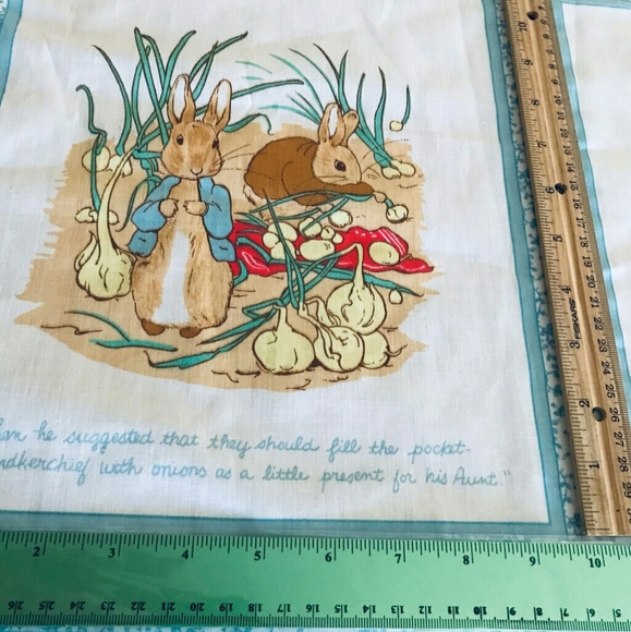 Vtg. 1985 "The Tales of Peter Rabbit" Fabric - Picture 4 of 8